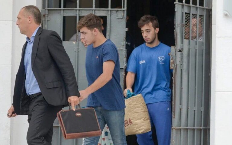 Por el crimen de Fernando Báez ya liberaron a dos de los diez rugbiers imputados, pero siguen procesados