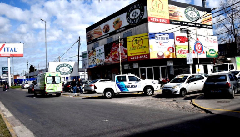 Tres de Febrero: denuncian que policías robaron $3.000.000