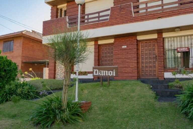 Villa Gesell: en una entradera reducen a un hombre y su hijo