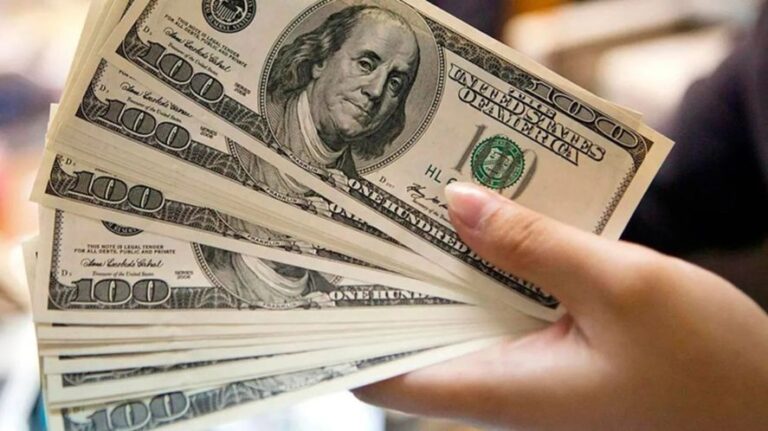 ¿A cuánto cerró el dólar el martes 19 de octubre?