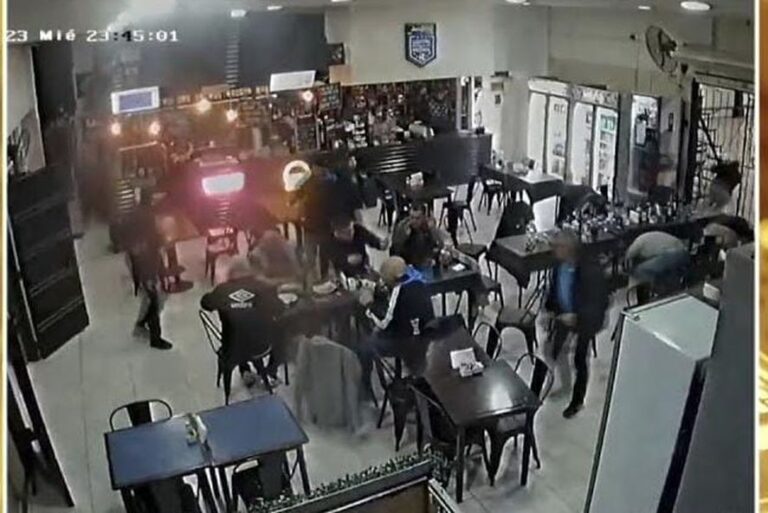 Suma tensión en un robo en un buffet de un club en Avellaneda