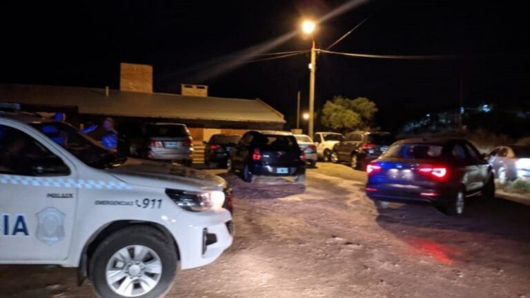 Multan al Flaco Delorte por organizar una fiesta clandestina