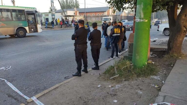 Macabro hallazgo de dos brazos calcinados en José C. Paz