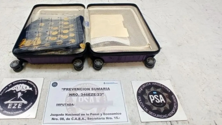 Viajaba desde Ezeiza a Miami con una valija y 6 kilos de oro