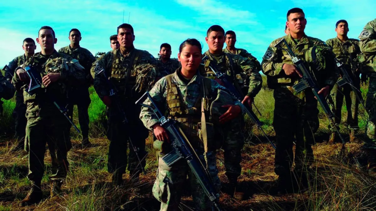Magdalena: el cabo y el abuso de la soldado en la oscuridad