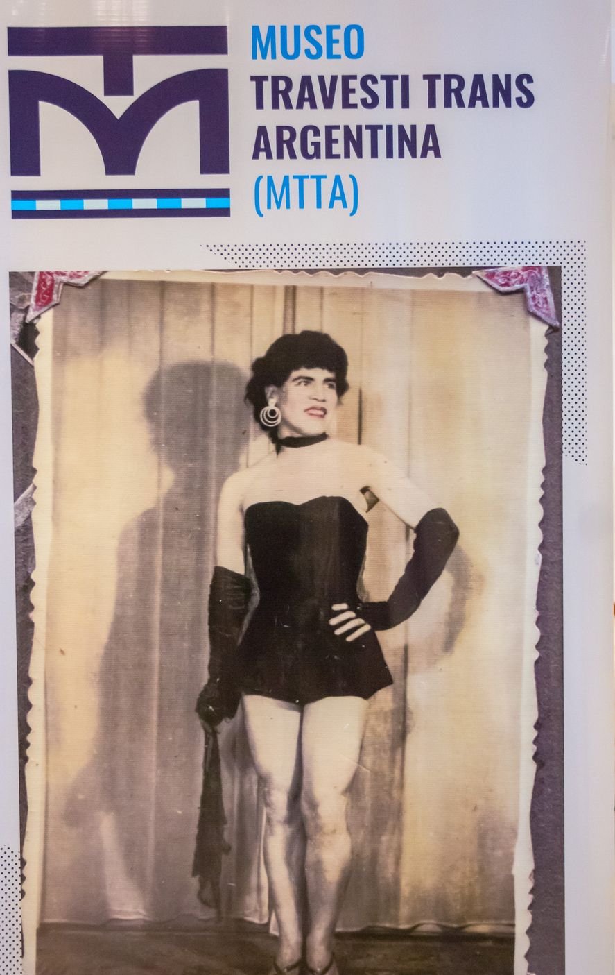 La Muestra se desarrolla en el auditorio de la Comisión Por la Memoria ubicado en la calle 54 N° 487, entre 4 y 5