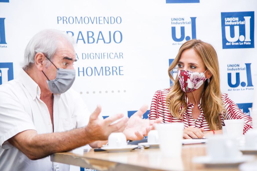 Junto a industriales de La Plata, Victoria Tolosa Paz busca promover el empleo joven y las obras en la  Zona Franca