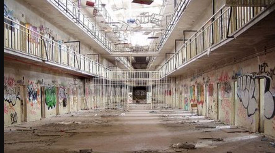 La cárcel de Batán, el penal más famoso de Mar del Plata será para el Juez Manuel Sueyro el lugar que de acuerdo a su visión, 