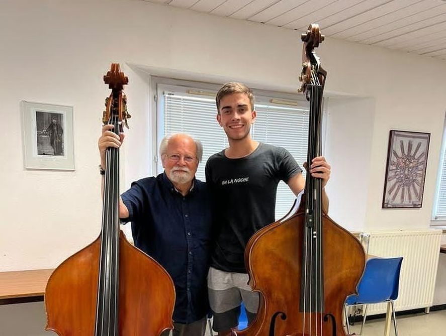Ramiro junto a Thomas Martin, uno de los profesores en el Festival que participó