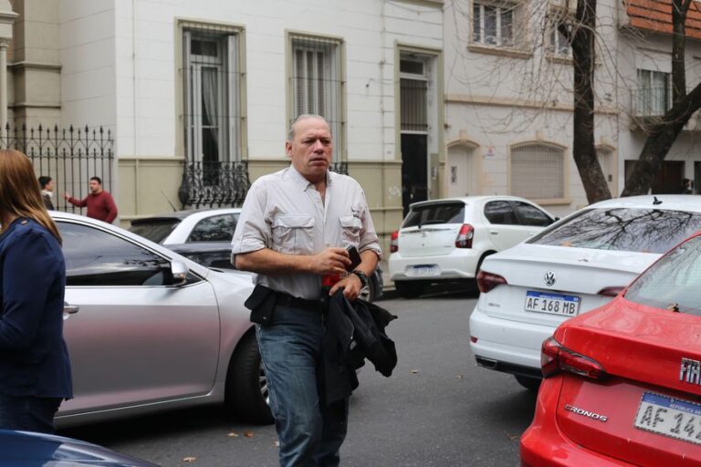 Sergio Berni fulminó a propios y ajenos: “Muchos intendentes le armaron la lista a Milei”
