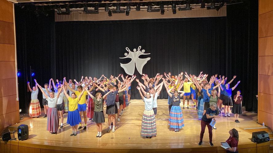 En Estados Unidos, los berisenses ensayan con participantes de otros países