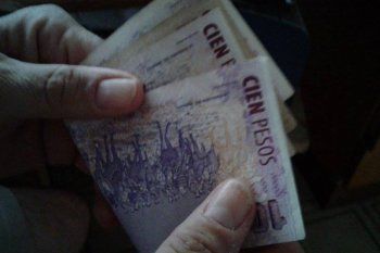 Los salarios perdieron frente a la inflación casi 10 puntos