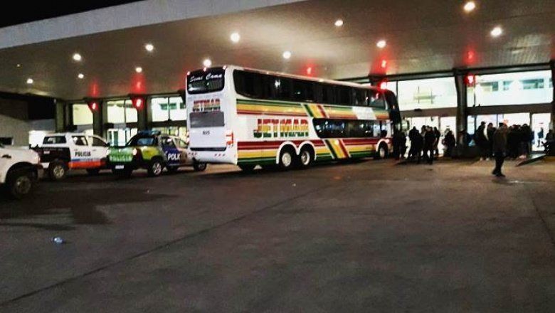 Un viaje de terror: egresados denunciaron a un chofer que manejaba ...