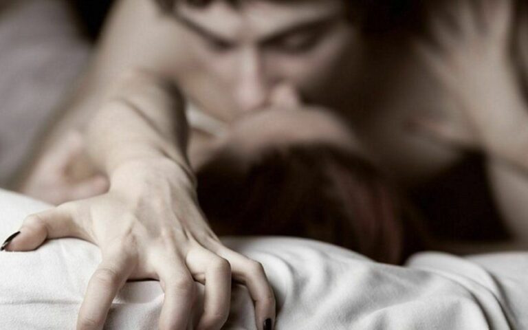 Tríada hot: conocé las posiciones sexuales más recomendadas en las redes sociales