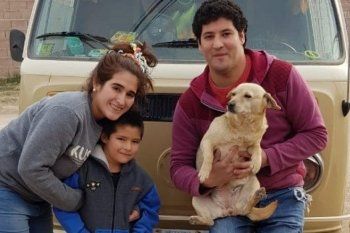 ?latiendo america en kombi, el sueno de una familia de pringles que unira ushuaia con alaska