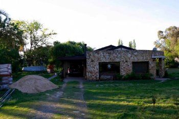 en violento atraco tres encapuchados que se hicieron pasar por policias picanearon al dueno de una finca