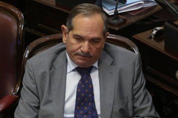 el senado aprobo el pedido de licencia de jose alperovich: sera por seis meses y sin goce de sueldo