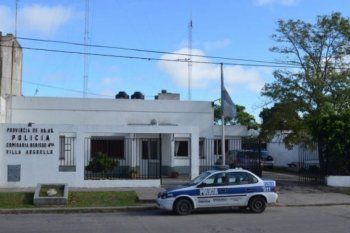 dos ladrones provocaron terror en un restaurante: se llevaron la recaudacion y dinero de los comensales