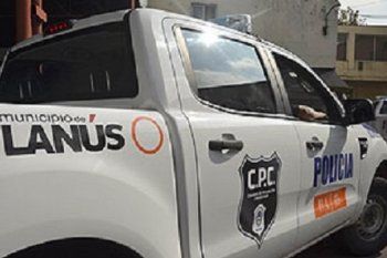 policia justiciero fue demorado por atacar a golpes a un joven al que acuso de robarle una bicicleta