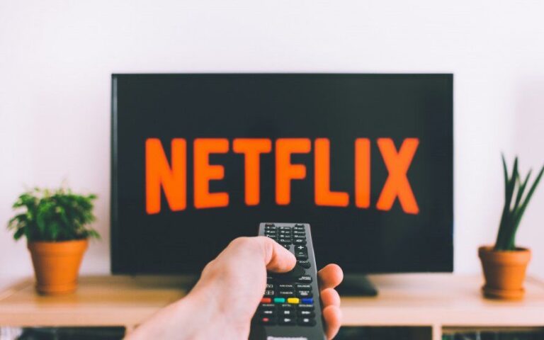 Qué series y películas se van de Netflix en septiembre