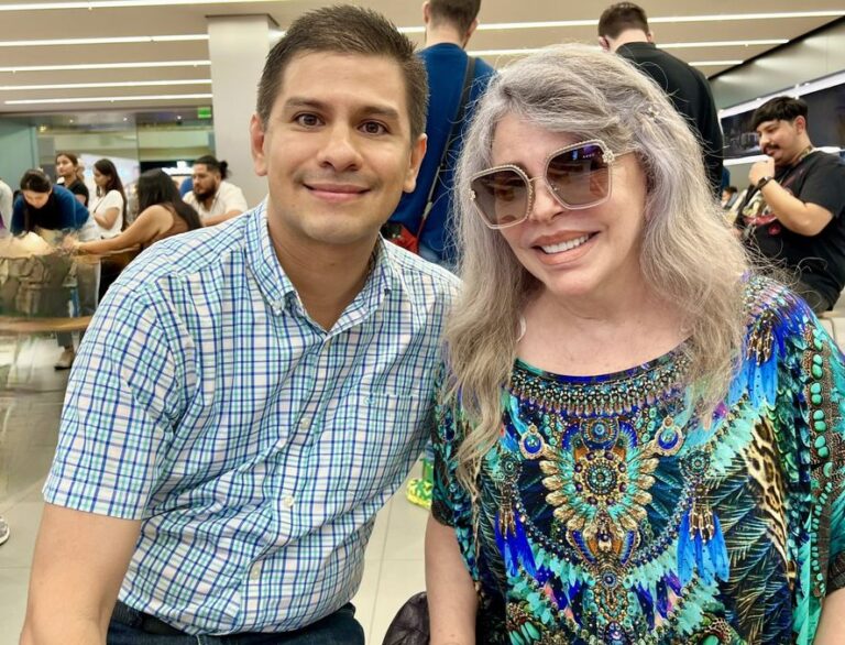 Por no tuitear daban por desaparecida a Verónica Castro tras huracán