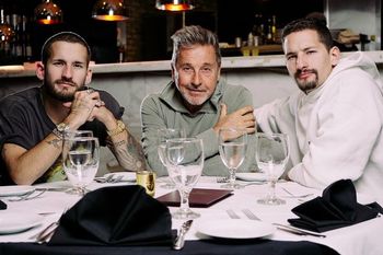 ricardo montaner se emociono luego de un show de mau y ricky