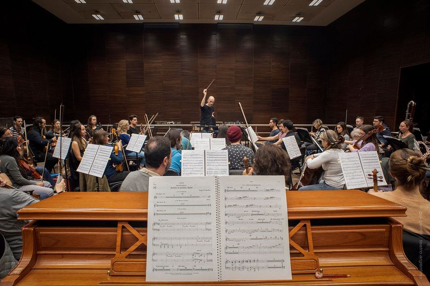 Ensayo de la Orquesta Estable para toda la música de Ensayo de la Orquesta Estable para toda la música de