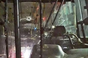 dispararon contra un colectivo porque no freno en la parada y balearon a una pasajera