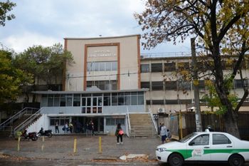 femicidio en la plata: murio una mujer que fue atacada por su pareja
