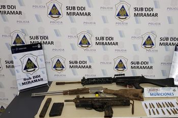 Los elementos secuestrados en el allanamiento en Miramar
