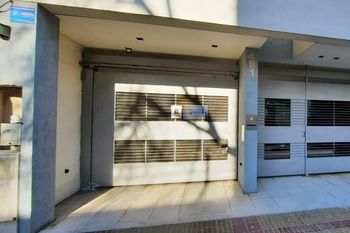 Los menores actuaron en este edificio de La Plata