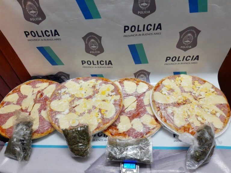 Intentan ingresar pizzas locas a una cárcel que aloja a presos psiquiátricos