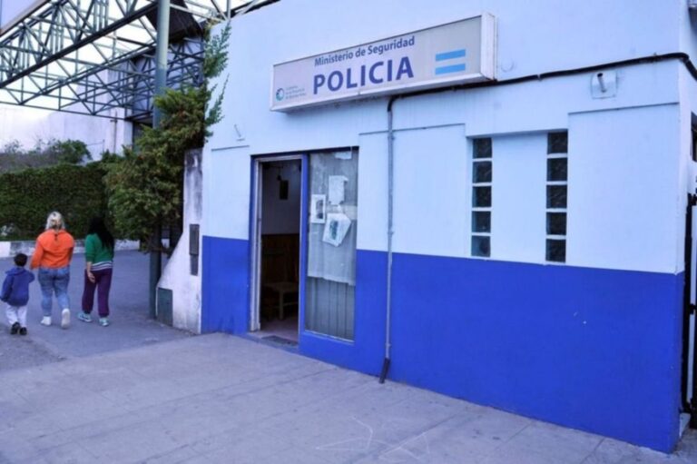 Golpe comando y violenta entradera en una casa de familia
