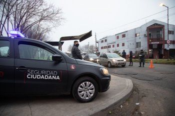 robo, persecucion, tiroteo y choque: dos detenidos y dos profugos robo, persecucion, tiroteo y choque: dos detenidos y dos profugos