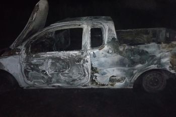 La camioneta robada e incendiada en San Pedro