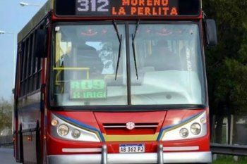 un delincuente baleo a un colectivero y hay paro de cinco lineas