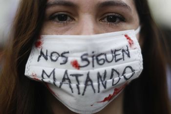 El femicidio fue en una panadería de Loma Hermosa esta mañana