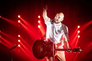 Abel Pintos será uno de los artistas que participará de la fiesta en Baradero