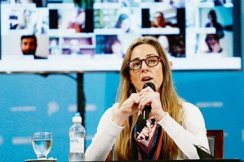 Agustina Vila dejaría de ser la Directora General de Cultura y Educación. En su lugar, asumiría Alberto Sileoni.