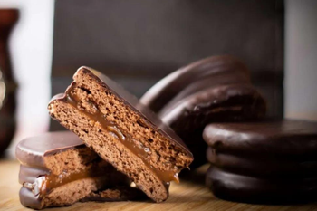 Llega la 2º edición de la Feria del Alfajor Argentino a Mar del Plata.