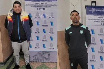 detienen en lanus a dos lideres de la barrabrava de racing
