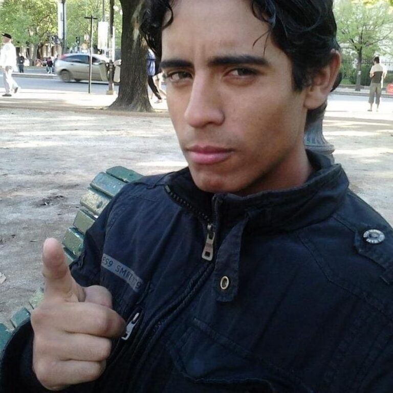 Horror en La Plata: un policía detenido por un doble femicidio