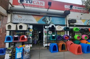 la plata: una seguidilla de robos en una cadena de comercios y un exempleado en la mira