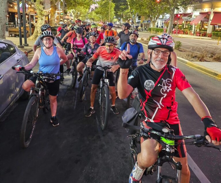 A Punta Lara, de noche y en bici: Este jueves harán una ‘pedaleada grupal’ rumbo a la costa de Ensenada