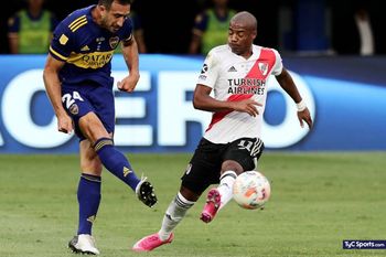 Izquierdoz y De la Cruz, animadores y protagonistas del Boca - River de esta noche.