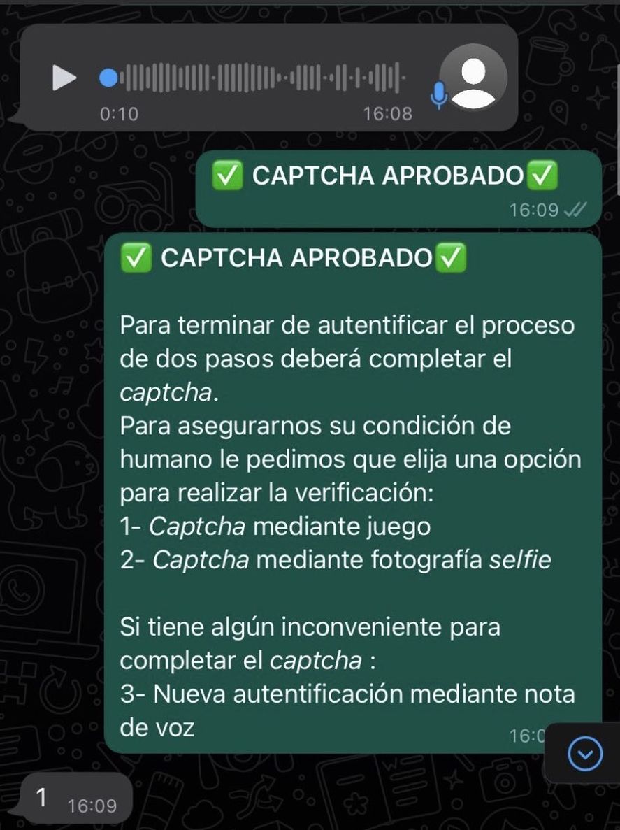 Cansado de las molestias que le provocaban los mensajes equivocados al número de un banco decidió hacerse pasar por un