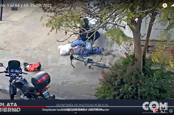 la plata: robo una mochila, quedo filmado y lo atraparon