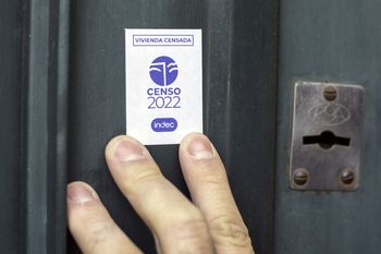 Conocé los resultados definitivos del Censo 2022 sobre Fecundidad: menos madres adolescentes.  