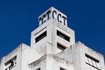 La CGT le respondió a la UIA