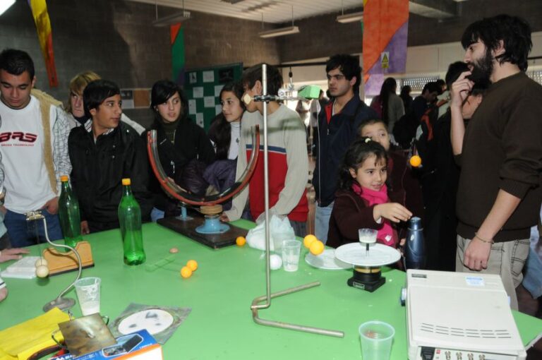 Semana de la Ciencia y la Tecnología: juegos, muestras, charlas y talleres en la UNICEN